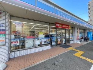 【コンビニ】ローソン 野里一丁目店 943m 周辺環境